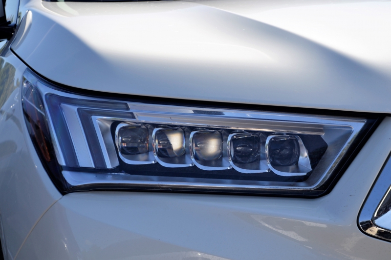 concession-auto-GINASSERVIS-min_acura-headlamp-2834131